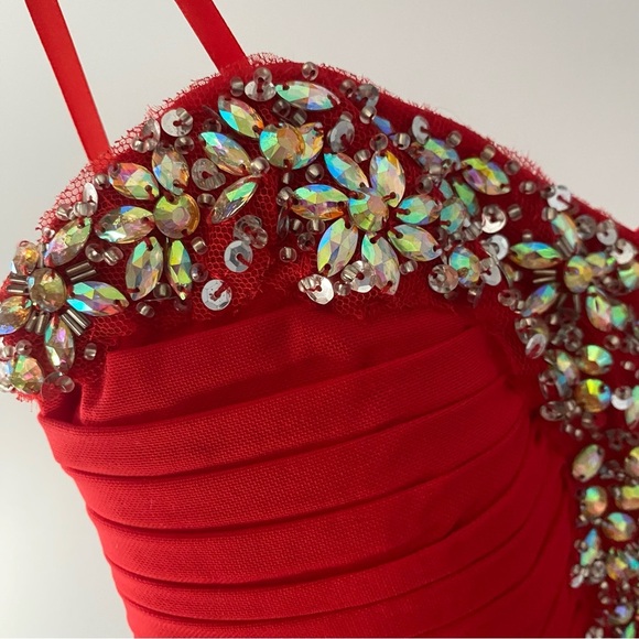 Red, strapless, jeweled prom dress/formal dress - Picture 8 of 12